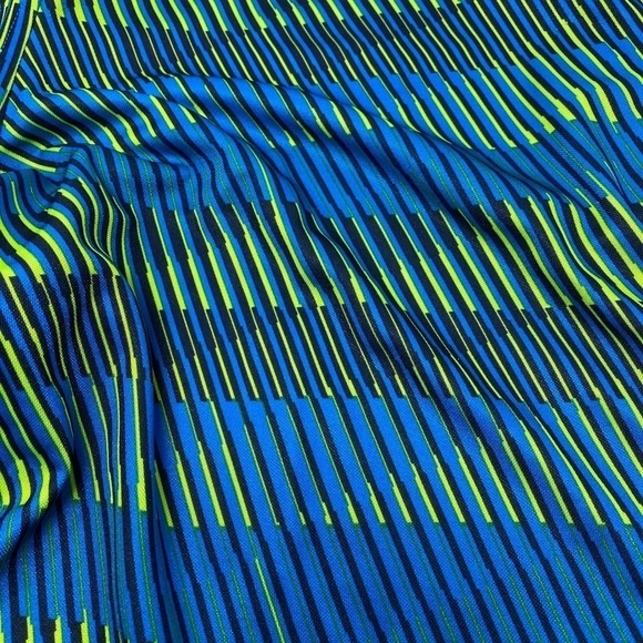 Men’s Under Armour Shorts Size Medium - Picture 9 of 9